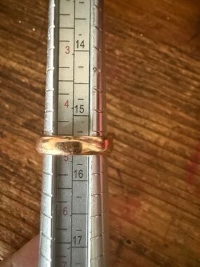 Classic Women’s Gold Band Ring - Polished Rose Gold Tone